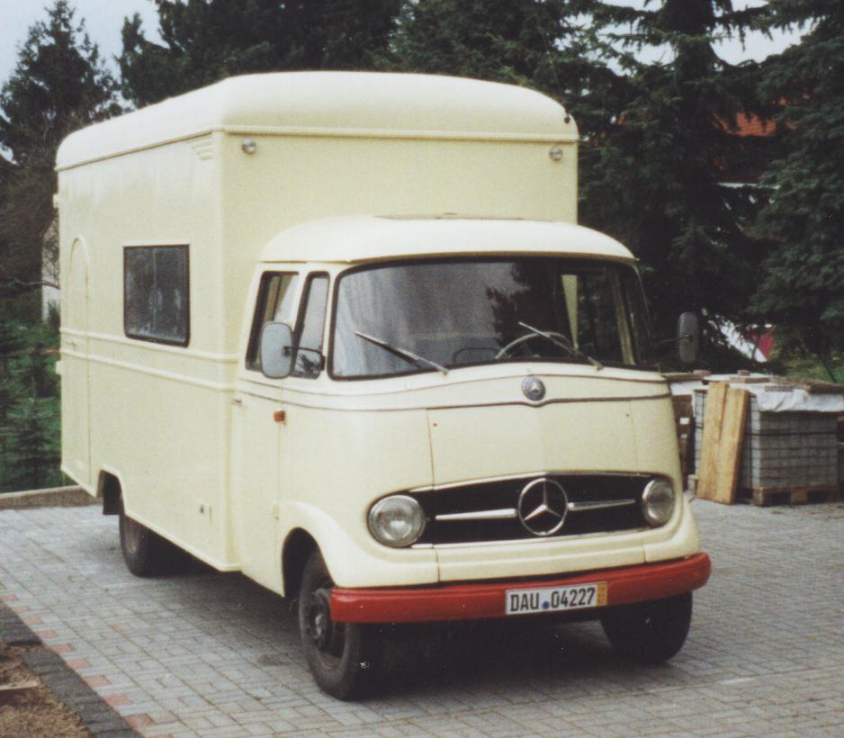 hoher Koffer